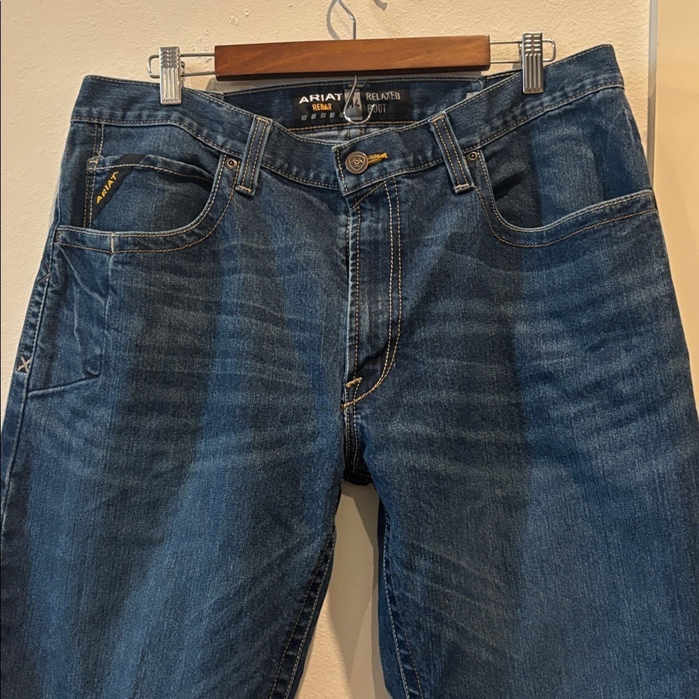 ARIAT REBAR M5 DURASTRETCH EDGE MEDIUM WASH STACKABLE STRAIGHT LEG WORK JEAN - Picture 3 of 16